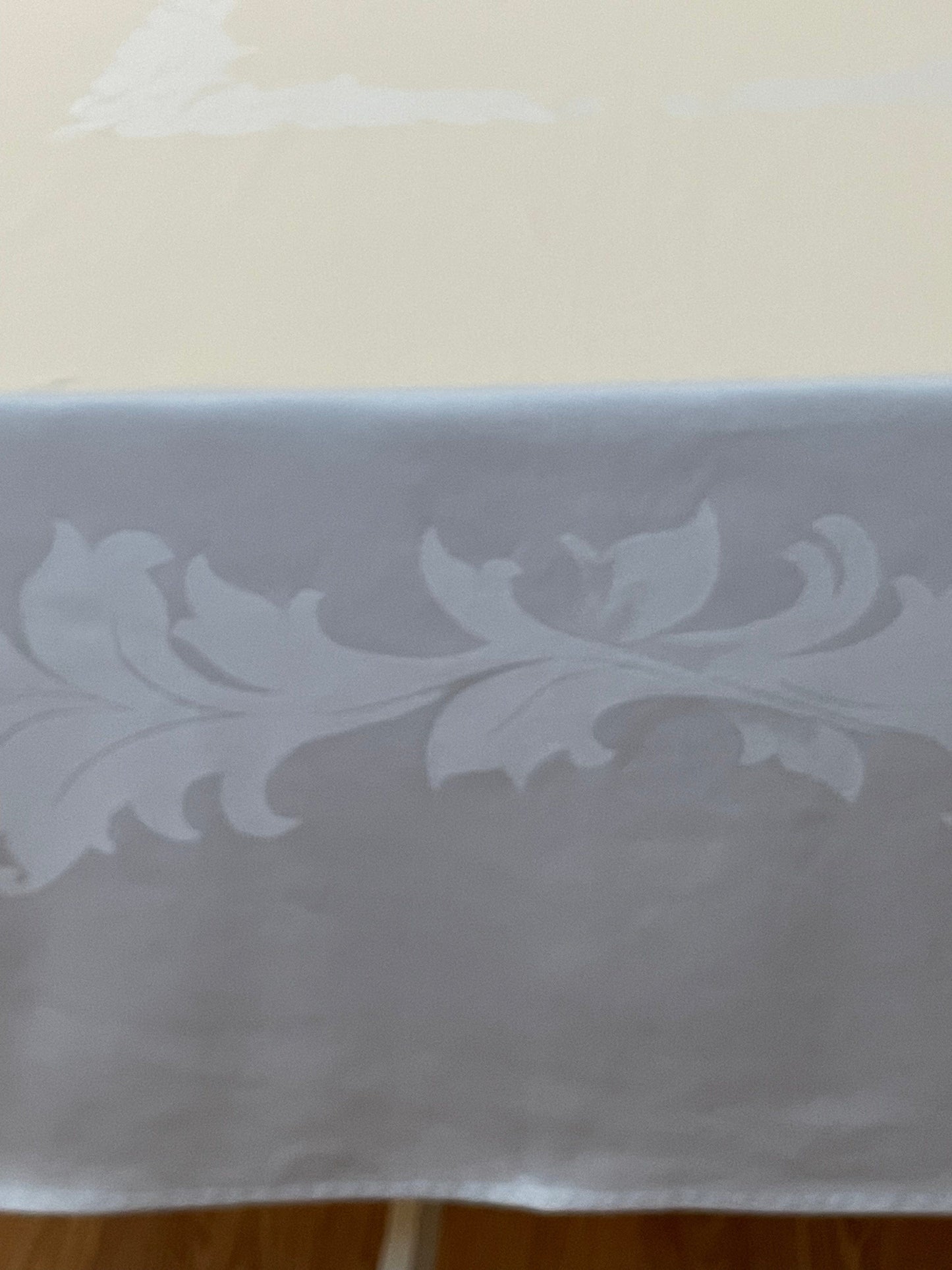 Generic Damask Table Cloth Baroque Damask Tablecloth
