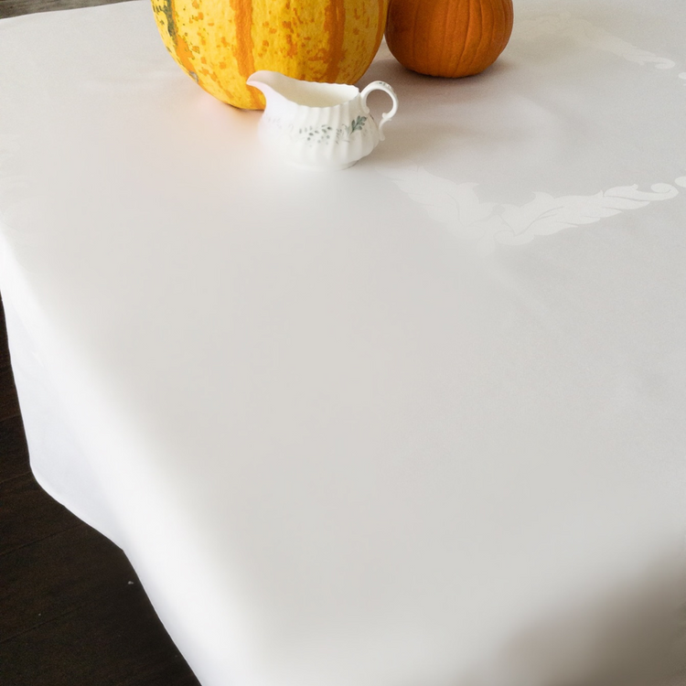 Baroque Pattern White Damask Tablecloth