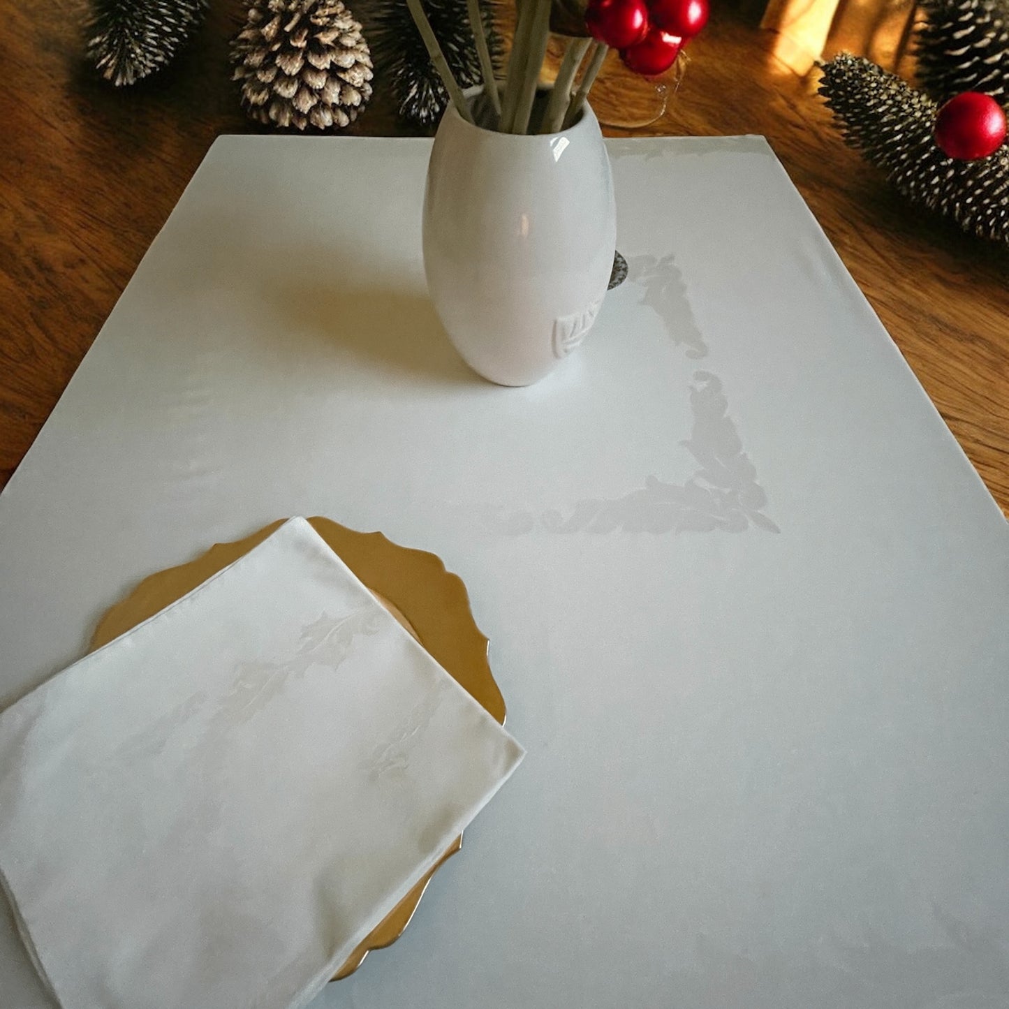 Baroque Damask Tablecloth