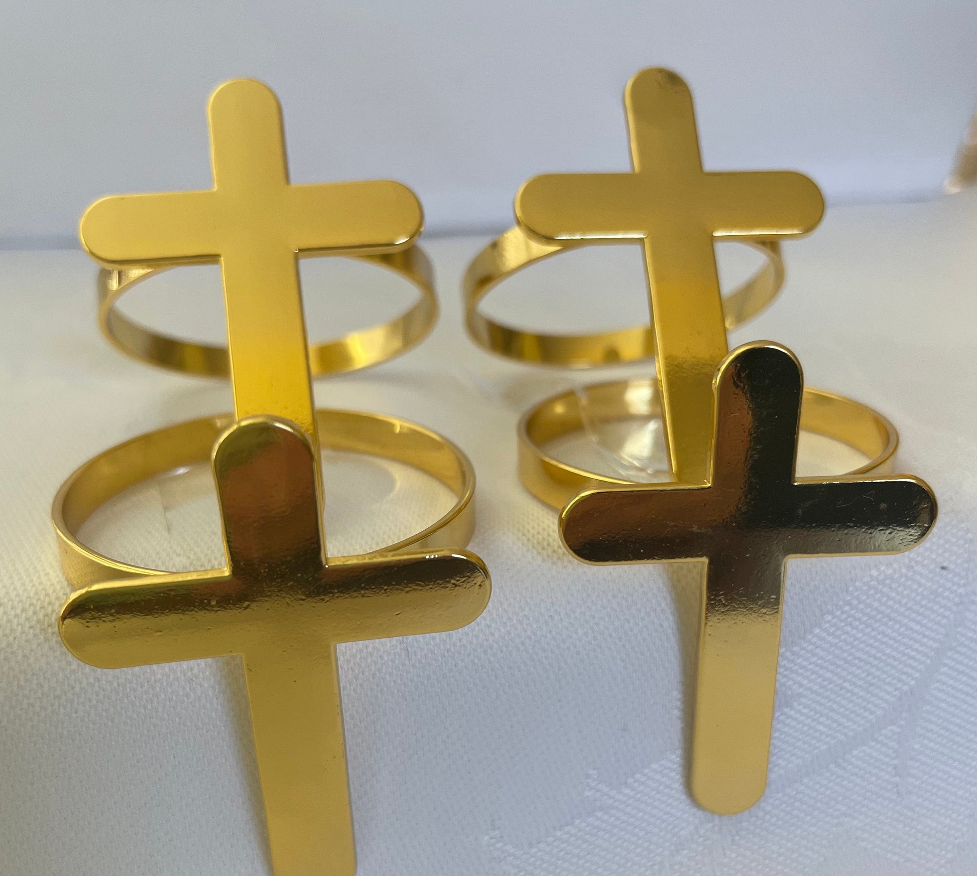 Anghild's Table Napkin rings Gold-tone Cross Napkin Rings set of 4